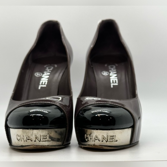 Sold-CHANEL Platform Pump Patent Leather Cap Toe Brown Black Silver Sz 38 - Picture 4 of 11